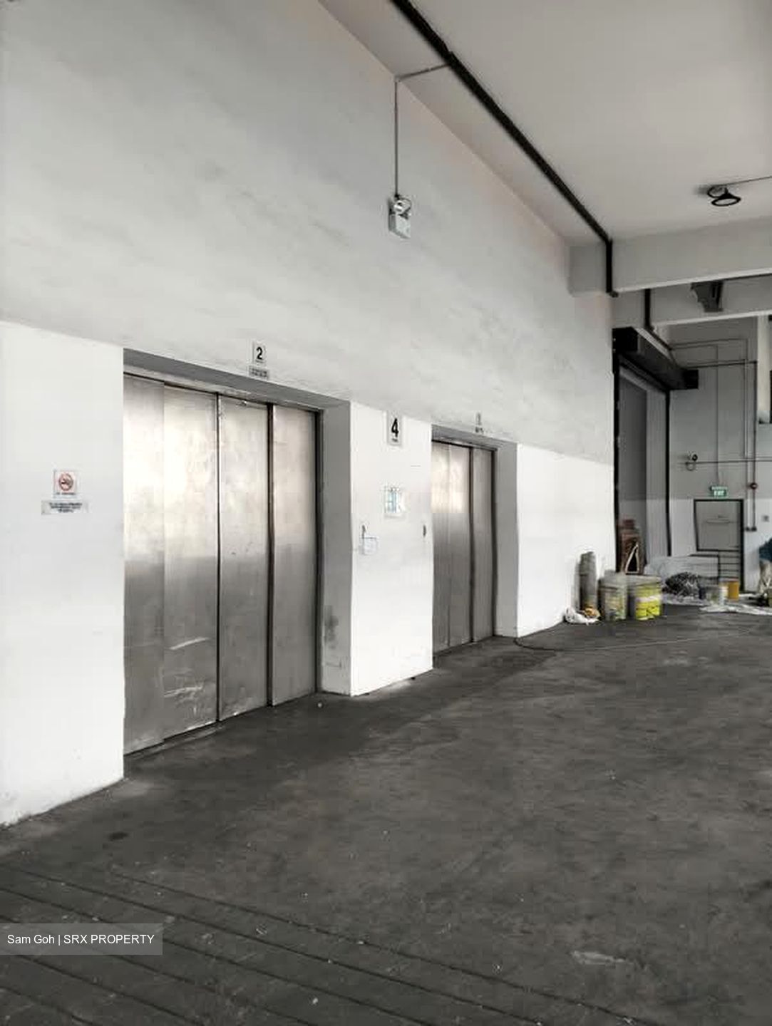 Tuas Avenue 10 (D22), Warehouse #573470091